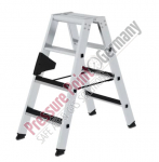 PPG stepladder with treads accessible on both sides 2x 4 steps